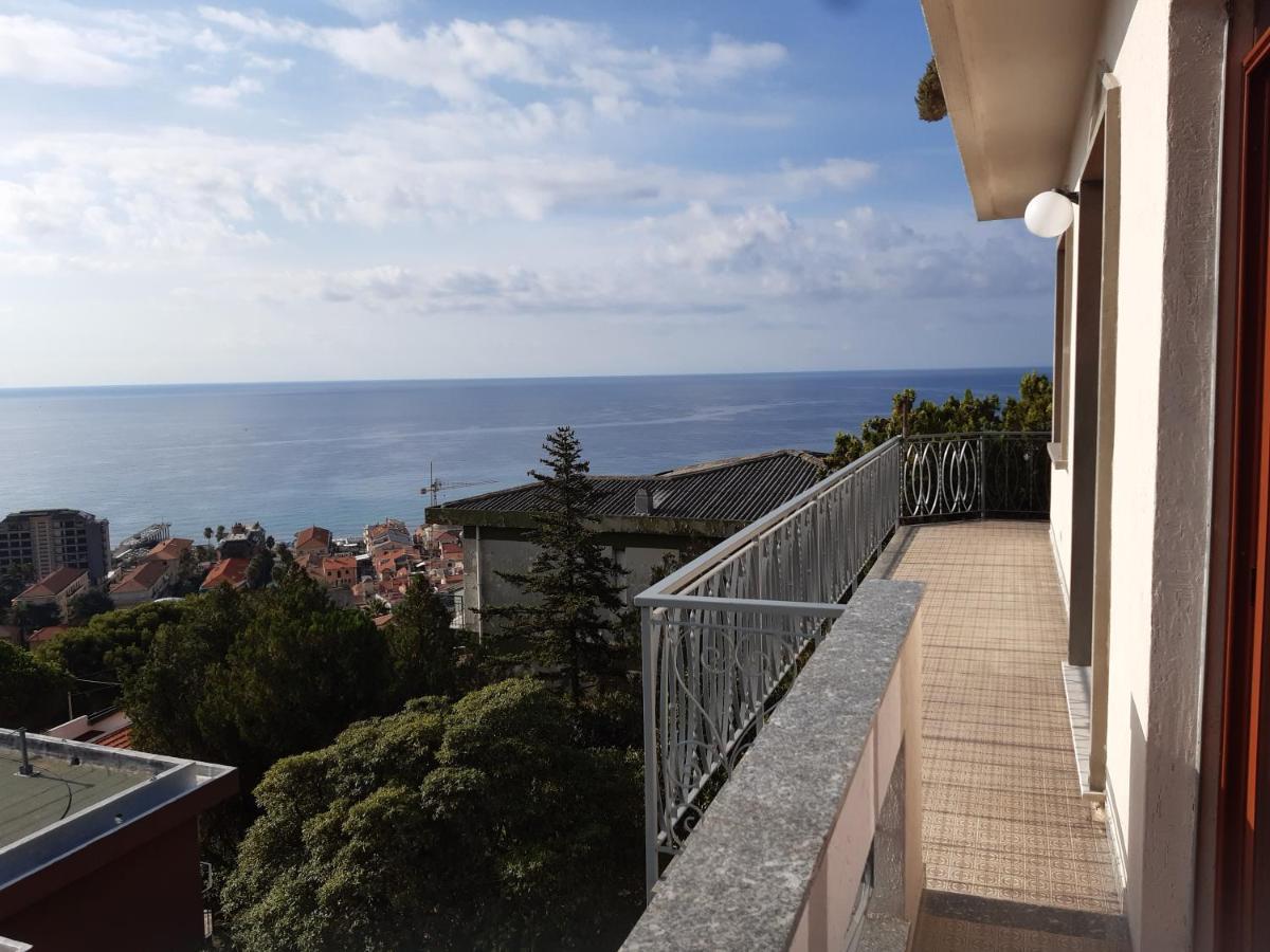 Bressa De Ma Affittacamere, Room & Breakfast Pietra Ligure Extérieur photo